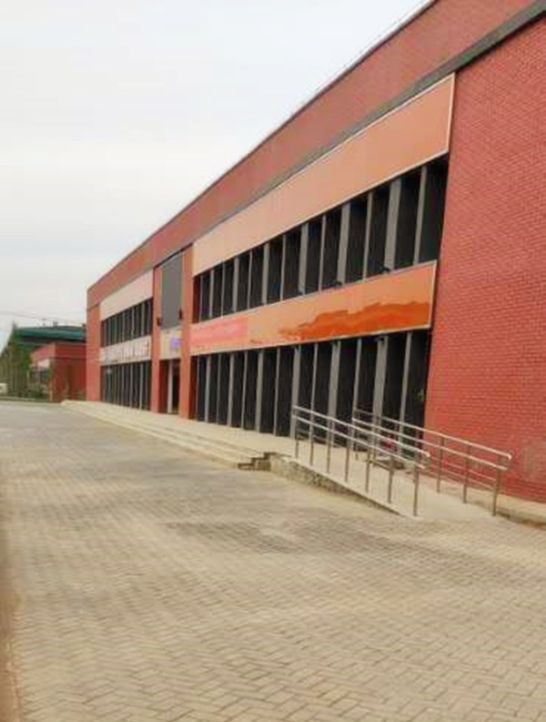 洛陽(yáng)職業(yè)技術(shù)學(xué)院透水磚工程案例-施工效果展示 洛陽(yáng)職業(yè)技術(shù)學(xué)院透水磚工程案例-施工效果展示